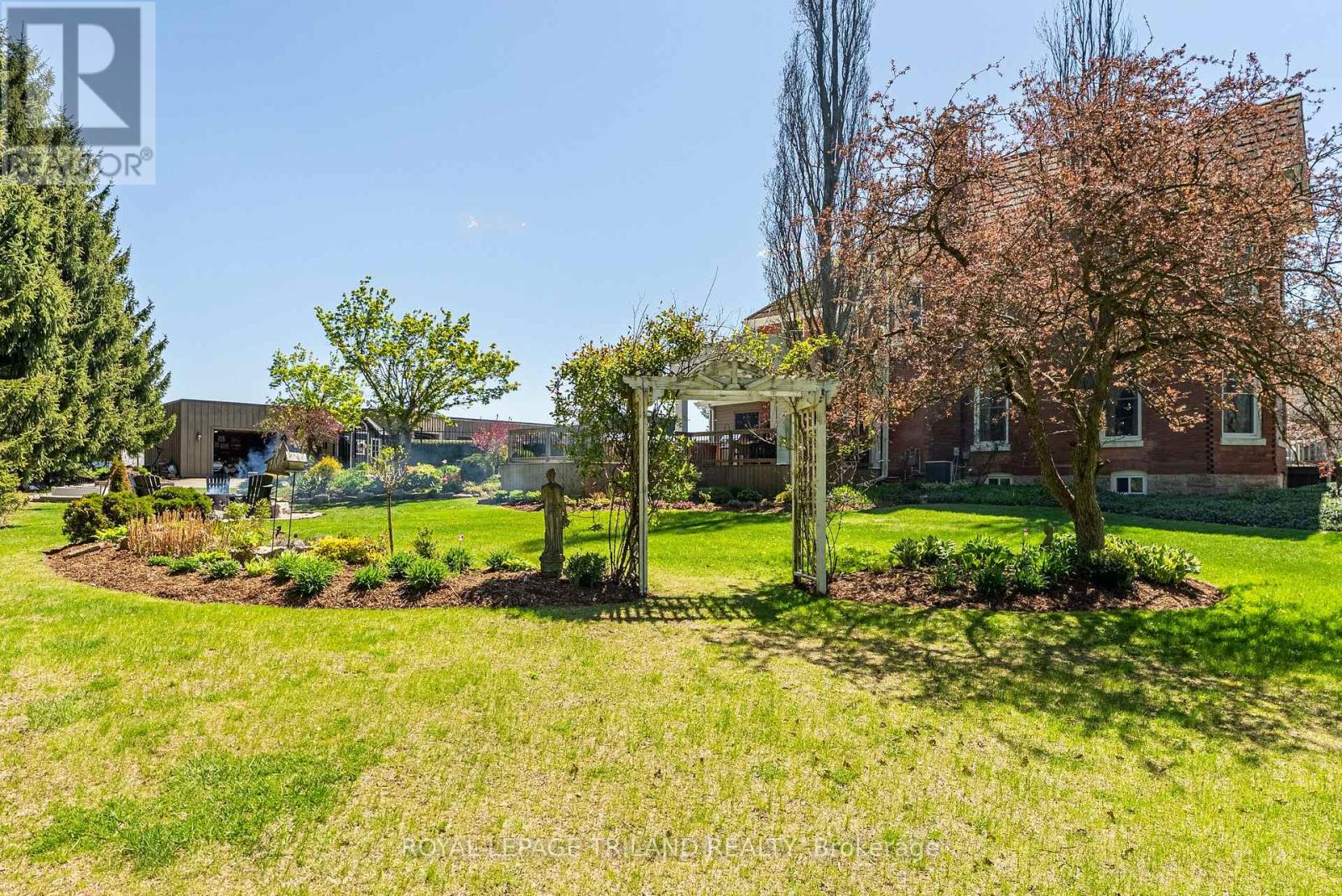 6058 Stone Church Road, Central Elgin, Ontario  N0L 2L0 - Photo 22 - X12958774