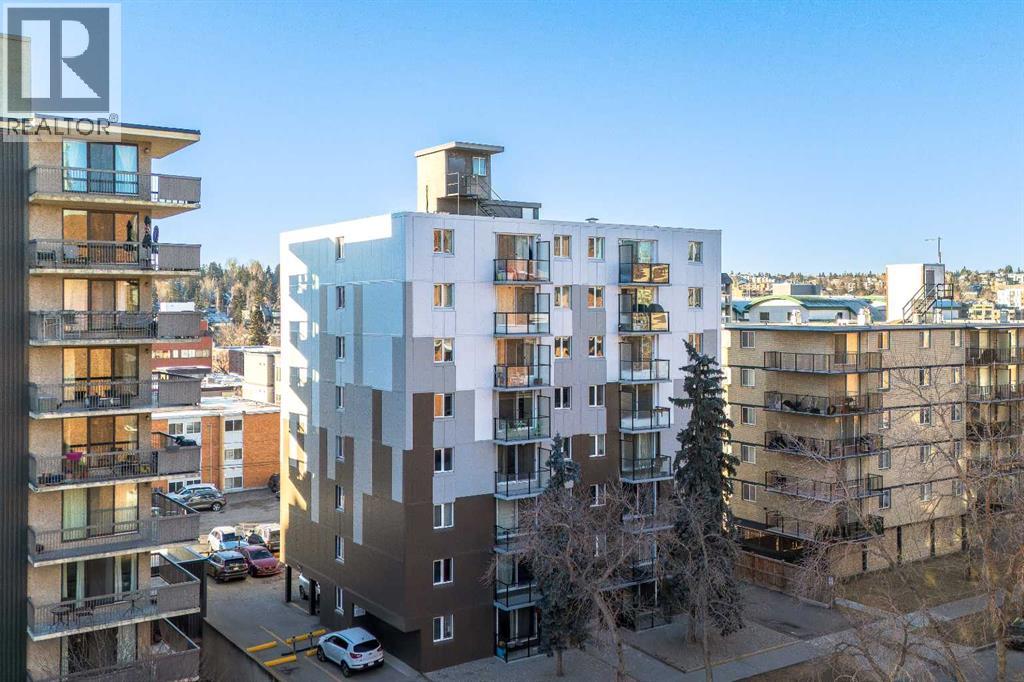701, 1111 15 Avenue SW, Calgary, Alberta  T2R 0S8 - Photo 2 - A2285442