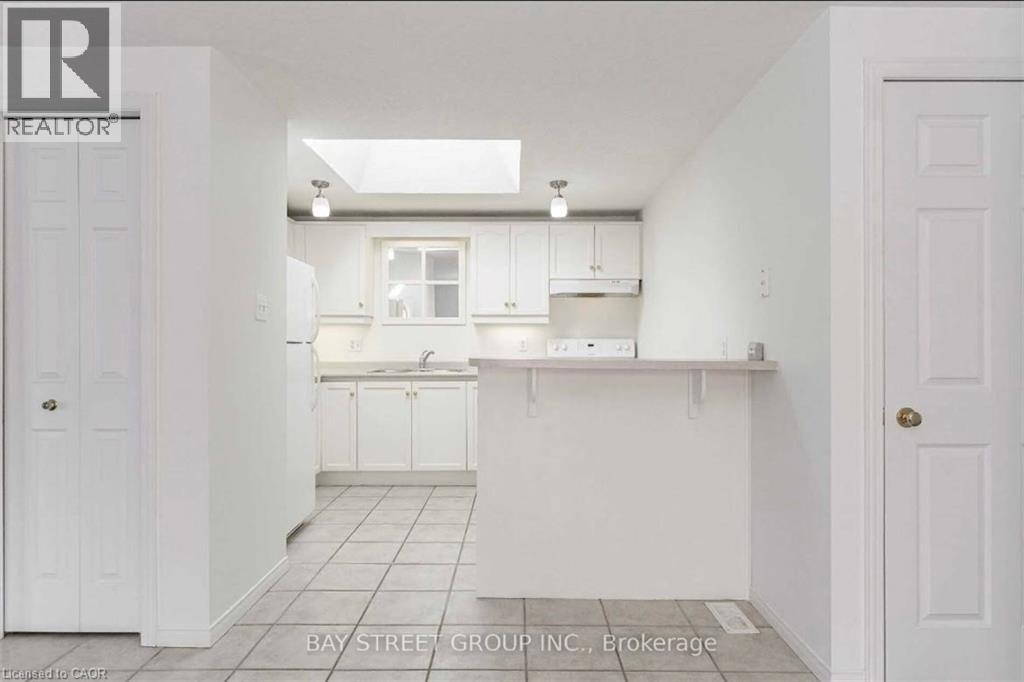 51 Boulder Crescent Unit# Upper, Guelph, Ontario  N1G 5A2 - Photo 11 - 40817717