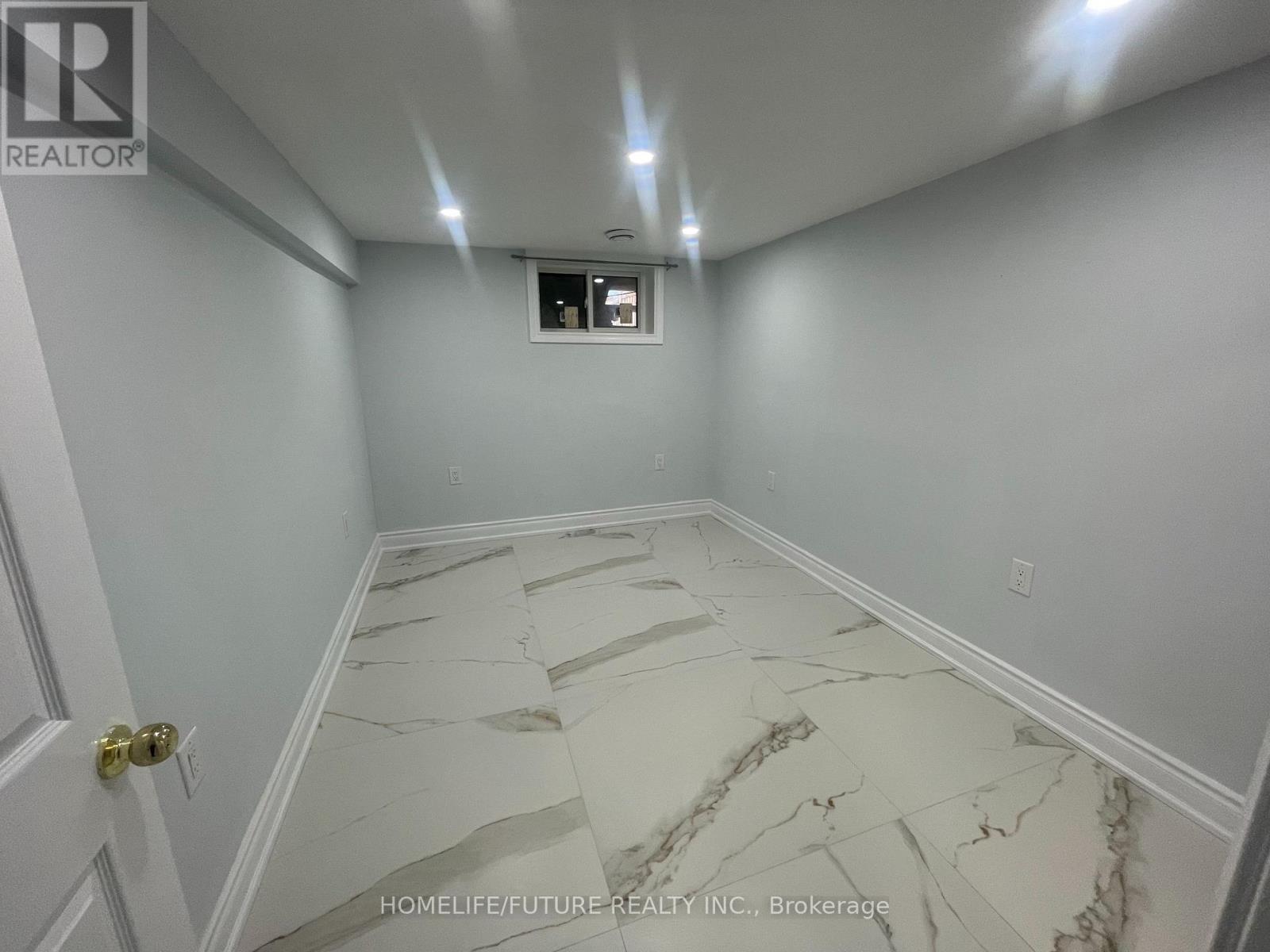 Bsmt - 53 Burlingame Road, Toronto, Ontario  M8W 1Y9 - Photo 5 - W12887078