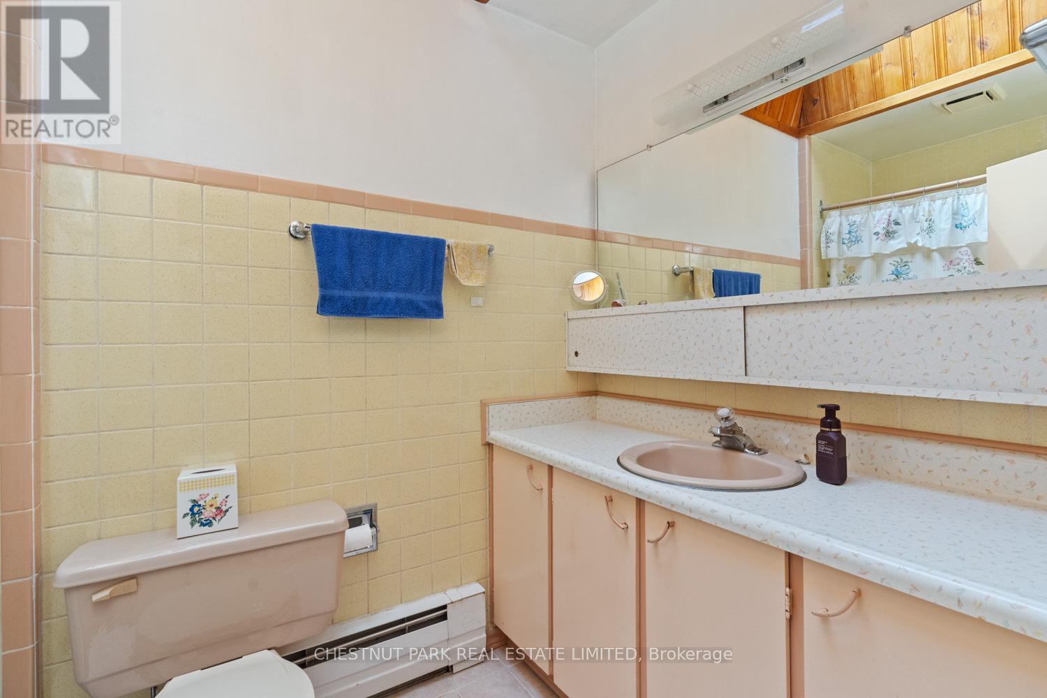 2 Gallacher Avenue, Richmond Hill, Ontario  L4E 2W9 - Photo 12 - N12958776