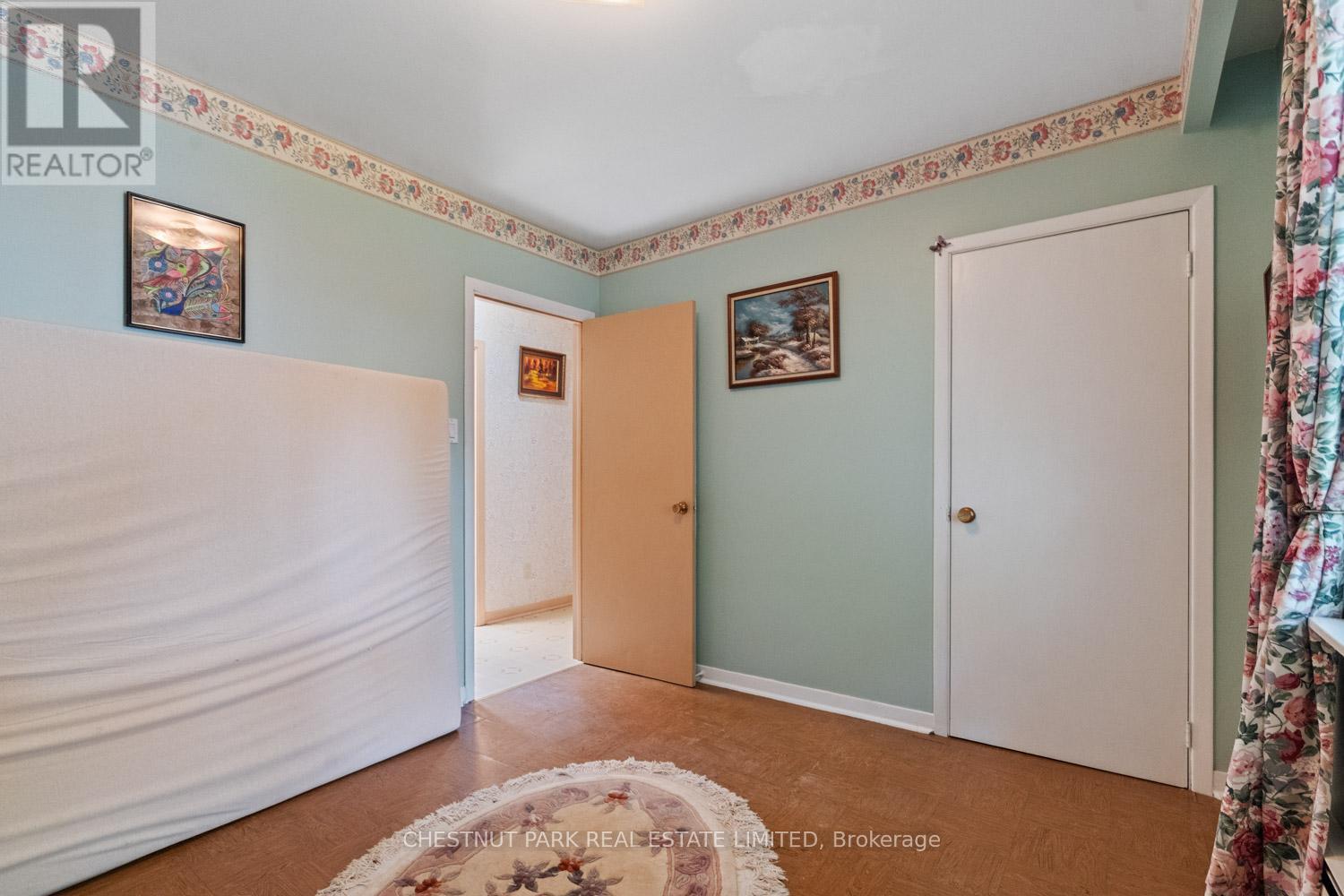 2 Gallacher Avenue, Richmond Hill, Ontario  L4E 2W9 - Photo 16 - N12958776