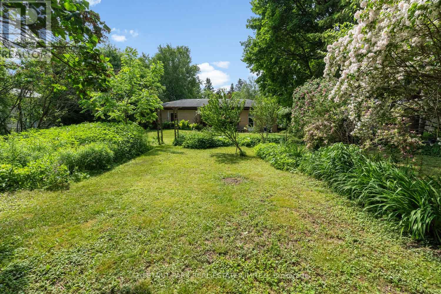 2 Gallacher Avenue, Richmond Hill, Ontario  L4E 2W9 - Photo 32 - N12958776