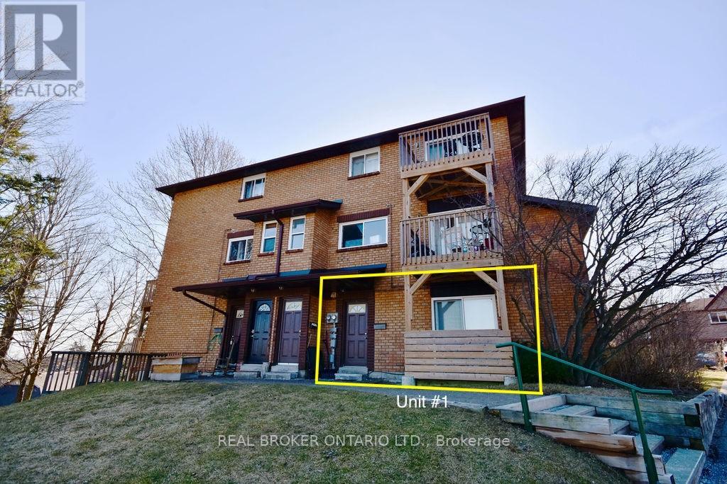 1 - 30 Loggers Run, Barrie, Ontario  L4N 6W2 - Photo 3 - S12958770