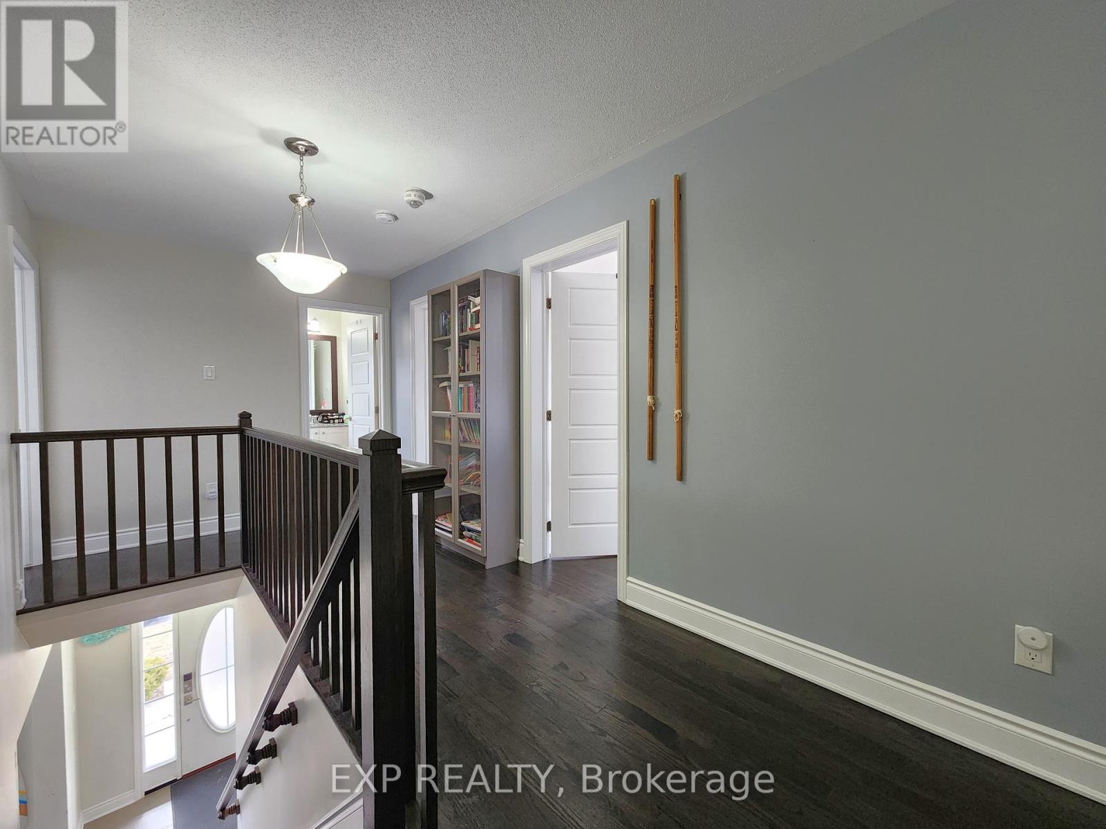 10 Sweetbay Circle, Ottawa, Ontario  K2S 0W8 - Photo 13 - X12958798