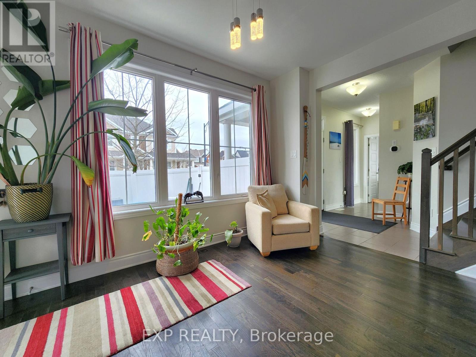 10 Sweetbay Circle, Ottawa, Ontario  K2S 0W8 - Photo 8 - X12958798