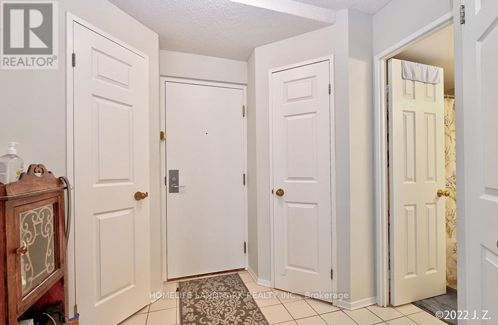 605 - 55 Centre Avenue, Toronto, Ontario  M5G 2H5 - Photo 2 - C12958796