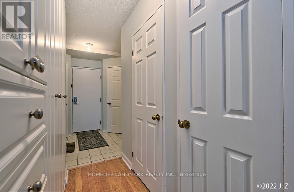 605 - 55 Centre Avenue, Toronto, Ontario  M5G 2H5 - Photo 4 - C12958796