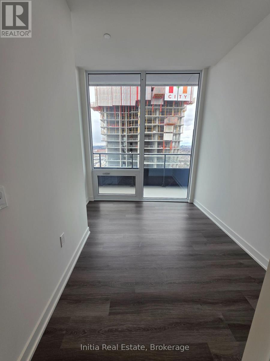 2112 - 448 Burnhamthorpe Road W, Mississauga, Ontario  L5B 4M6 - Photo 2 - W12958788