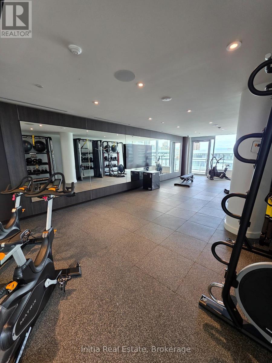 2112 - 448 Burnhamthorpe Road W, Mississauga, Ontario  L5B 4M6 - Photo 25 - W12958788