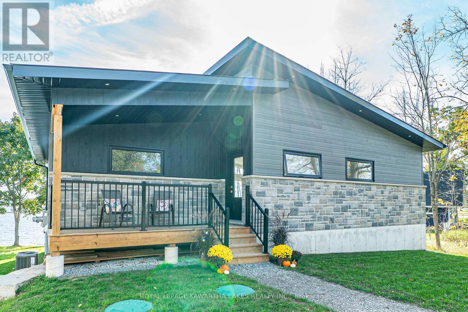 532 Long Beach Road, Kawartha Lakes, Ontario  K0M 1G0 - Photo 10 - X12878452