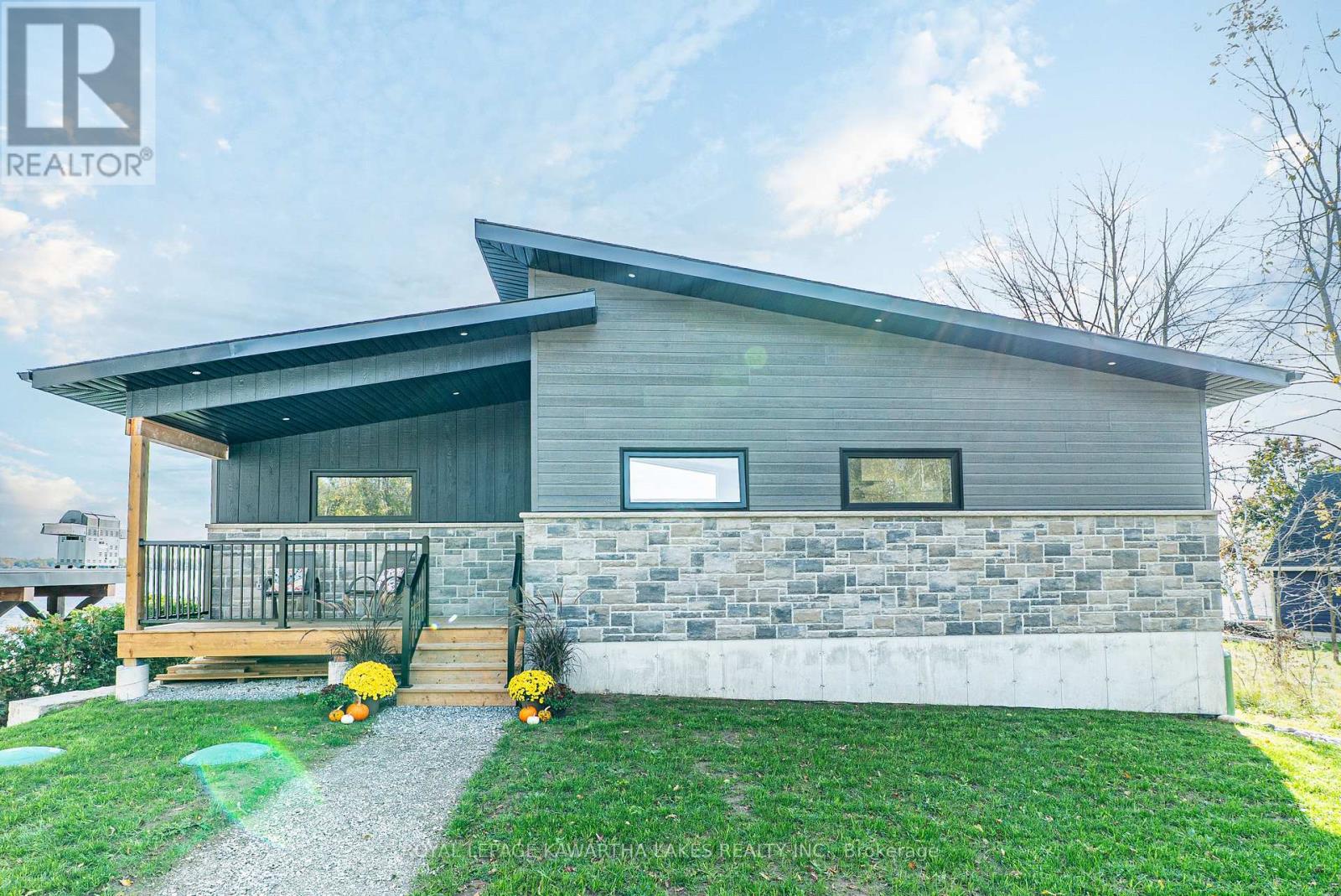 532 Long Beach Road, Kawartha Lakes, Ontario  K0M 1G0 - Photo 8 - X12878452