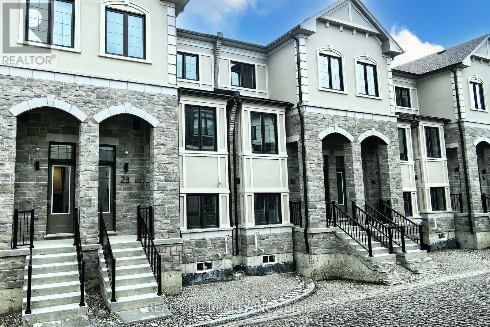 23 AGNES LANE, Richmond Hill, Ontario