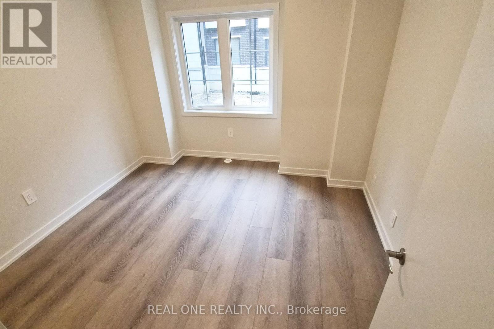 23 Agnes Lane, Richmond Hill, Ontario  L4B 0J7 - Photo 29 - N12958582