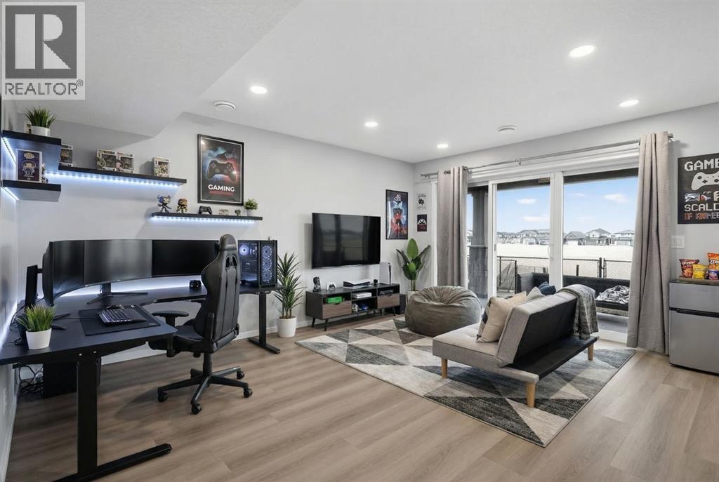 37 Kingsbury Close SE, Airdrie, Alberta  T4A 0R3 - Photo 4 - A2296020