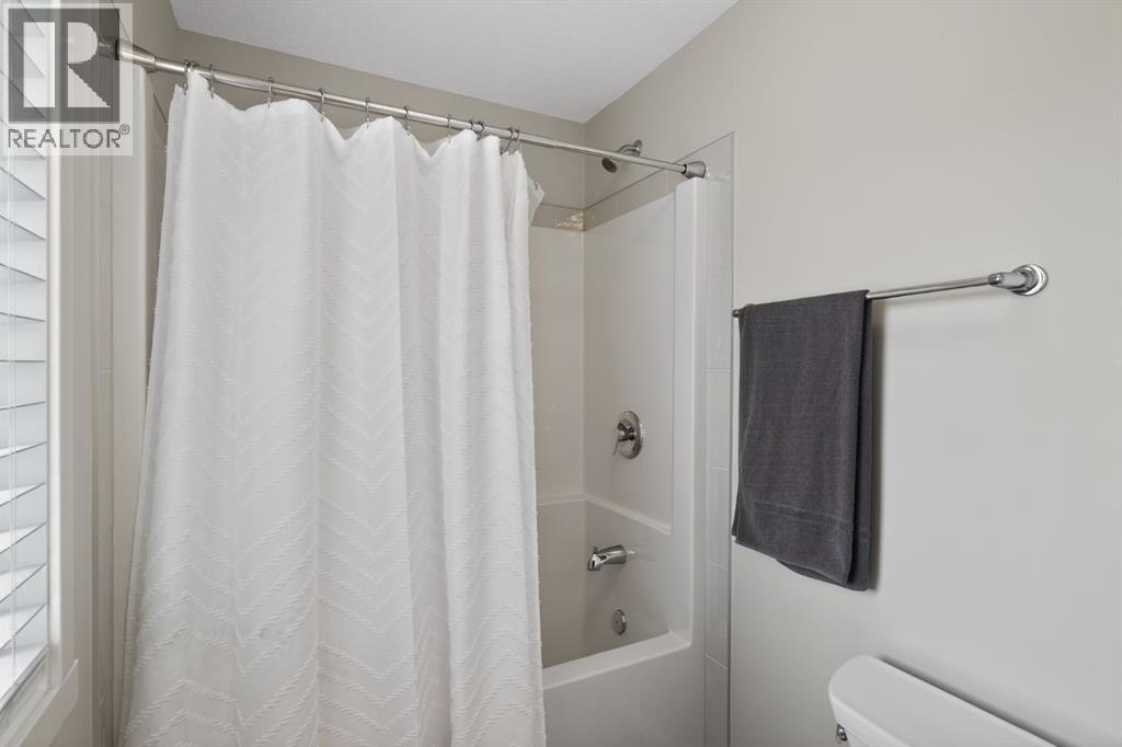 37 Kingsbury Close SE, Airdrie, Alberta  T4A 0R3 - Photo 41 - A2296020