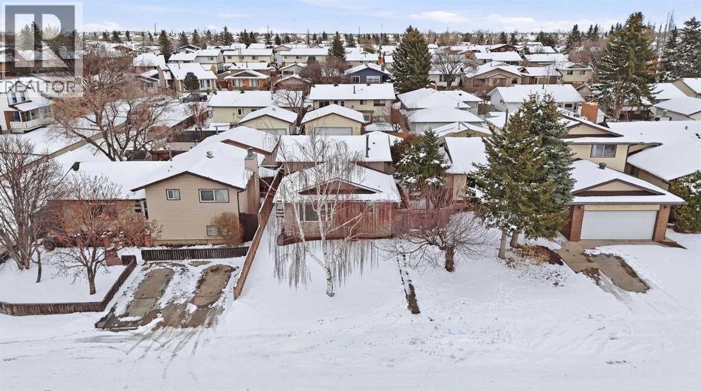 151 Templevale Place Ne, Calgary, Alberta  T1Y 4V6 - Photo 3 - A2297380