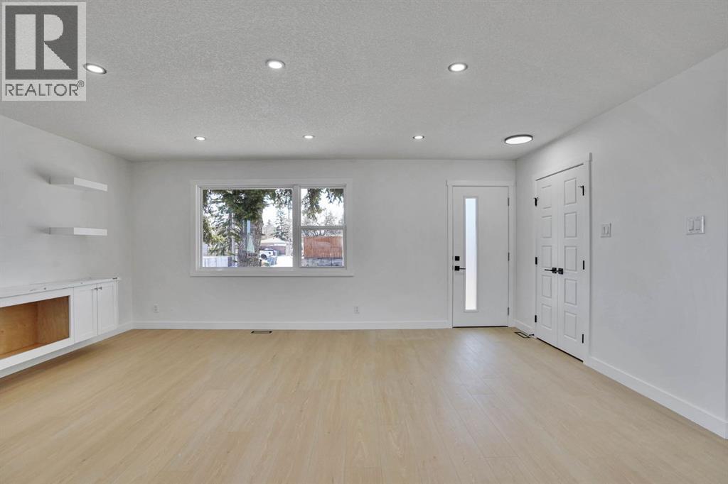 708 Sacramento Place SW, Calgary, Alberta  T2W 0R5 - Photo 8 - A2299068