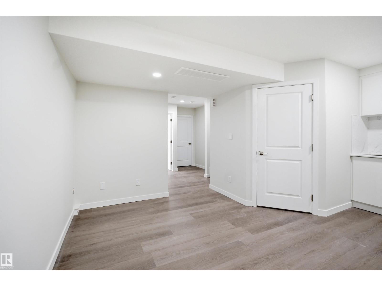 2125 Maple Rd Nw Nw, Edmonton, Alberta  T6T 2L6 - Photo 31 - E4480740