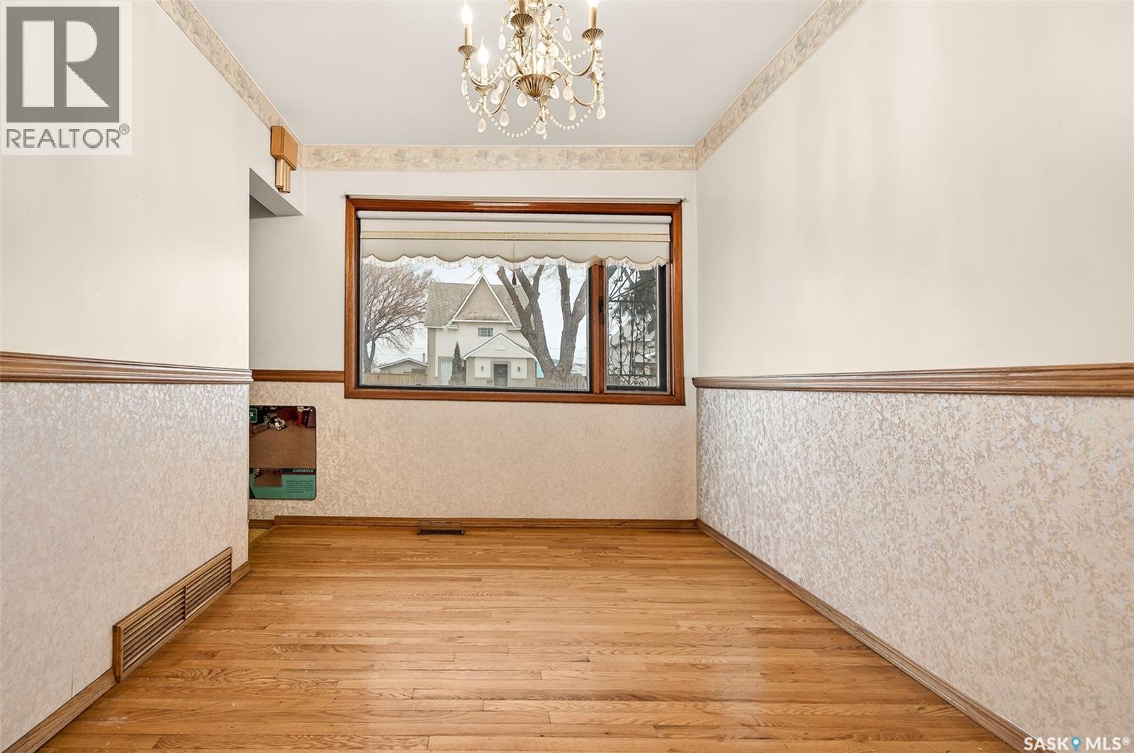 528 Athabasca Street E, Moose Jaw, Saskatchewan  S6H 0M1 - Photo 14 - SK032121