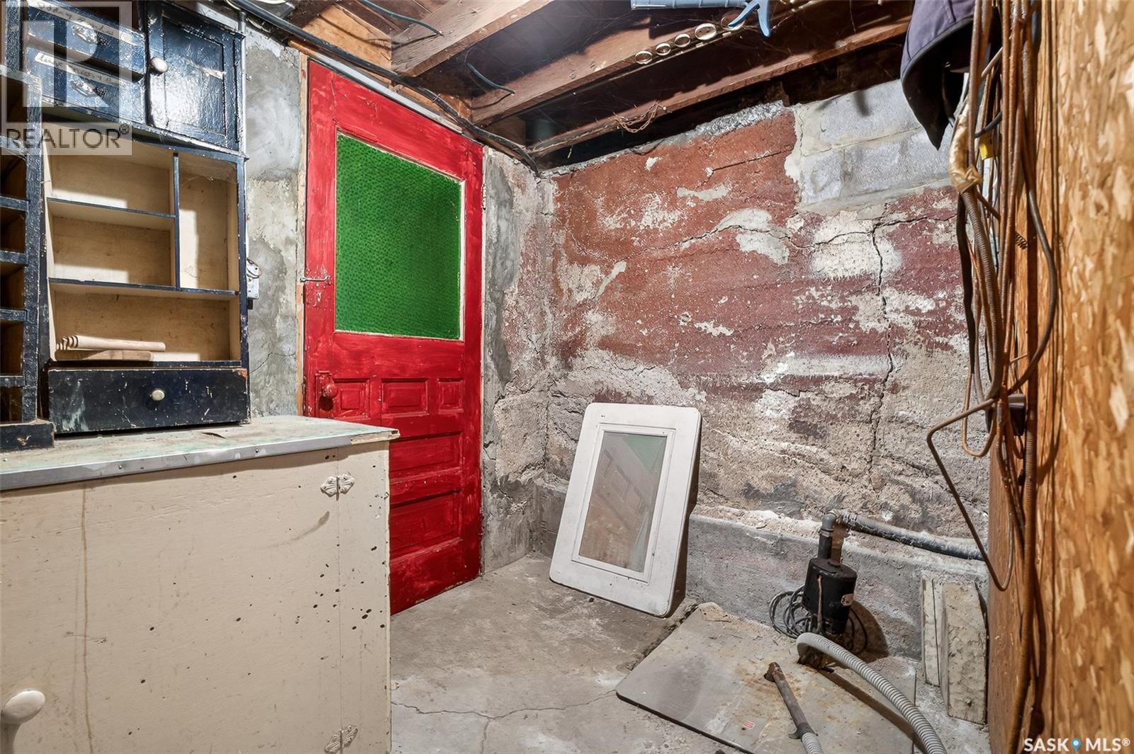 528 Athabasca Street E, Moose Jaw, Saskatchewan  S6H 0M1 - Photo 40 - SK032121