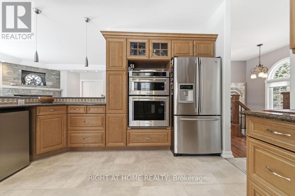 80 Rahns Road, Laurentian Valley, Ontario  K8A 0H8 - Photo 29 - X12918894