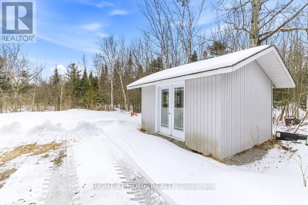 80 Rahns Road, Laurentian Valley, Ontario  K8A 0H8 - Photo 6 - X12918894