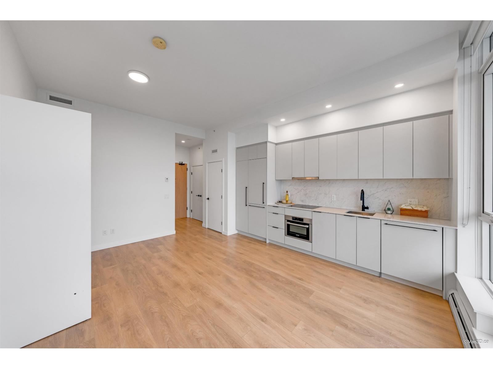 3009 13685 102 Avenue, Surrey, British Columbia  V3T 1N7 - Photo 1 - R3106851