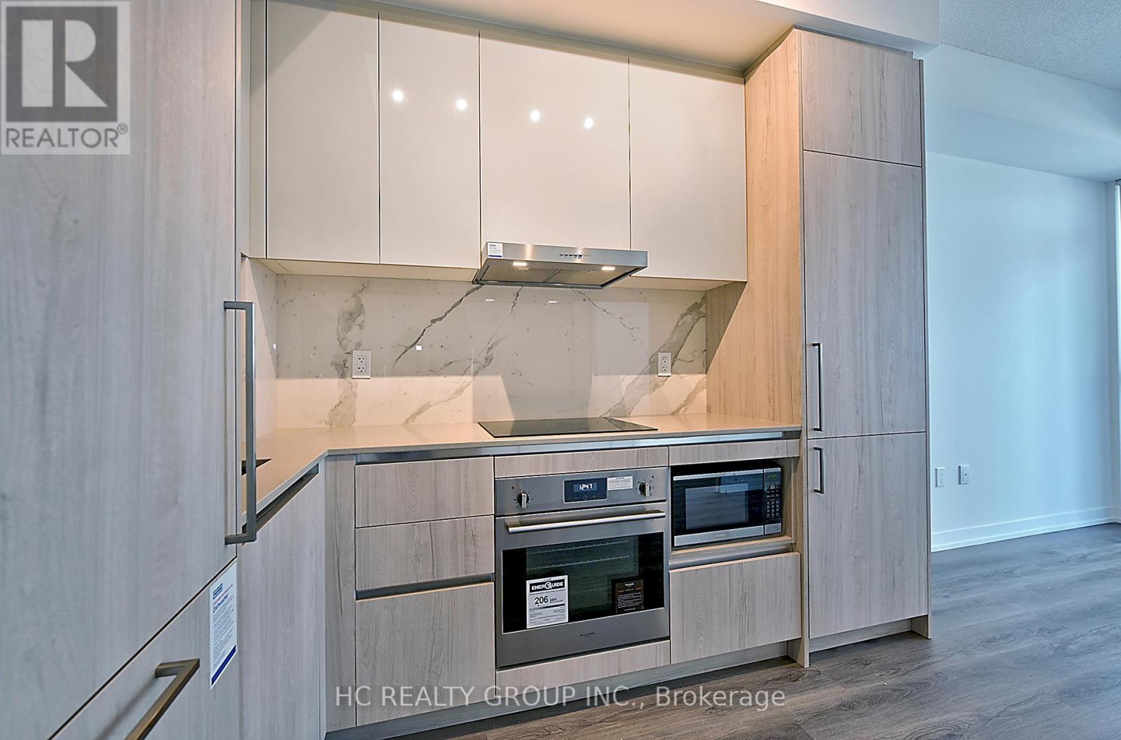 801 - 225 Commerce Street, Vaughan, Ontario  L4K 0R1 - Photo 2 - N12958818