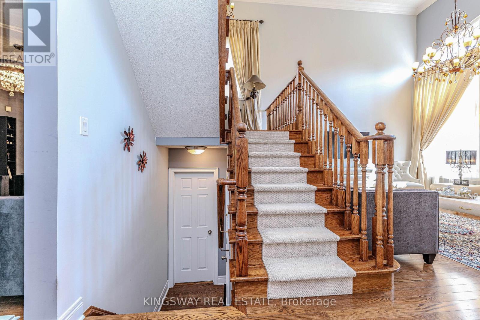 651 Via Romano Boulevard, Vaughan, Ontario  L6A 0G1 - Photo 11 - N12958824