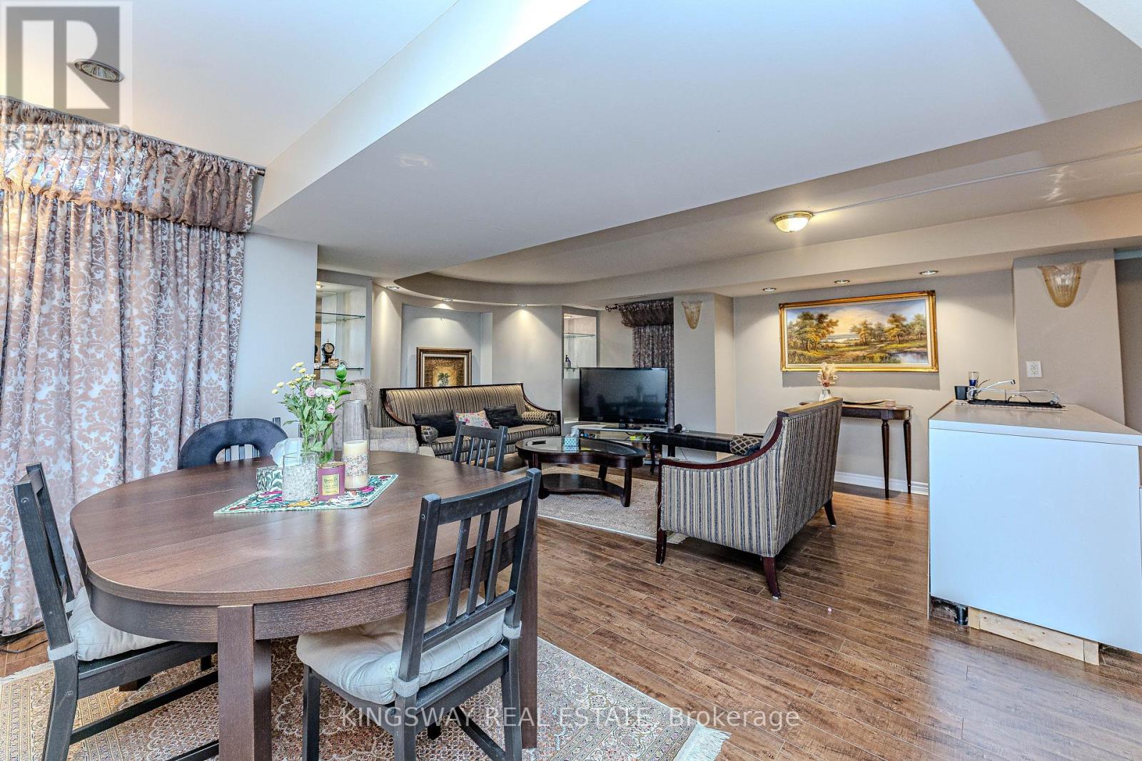 651 Via Romano Boulevard, Vaughan, Ontario  L6A 0G1 - Photo 33 - N12958824