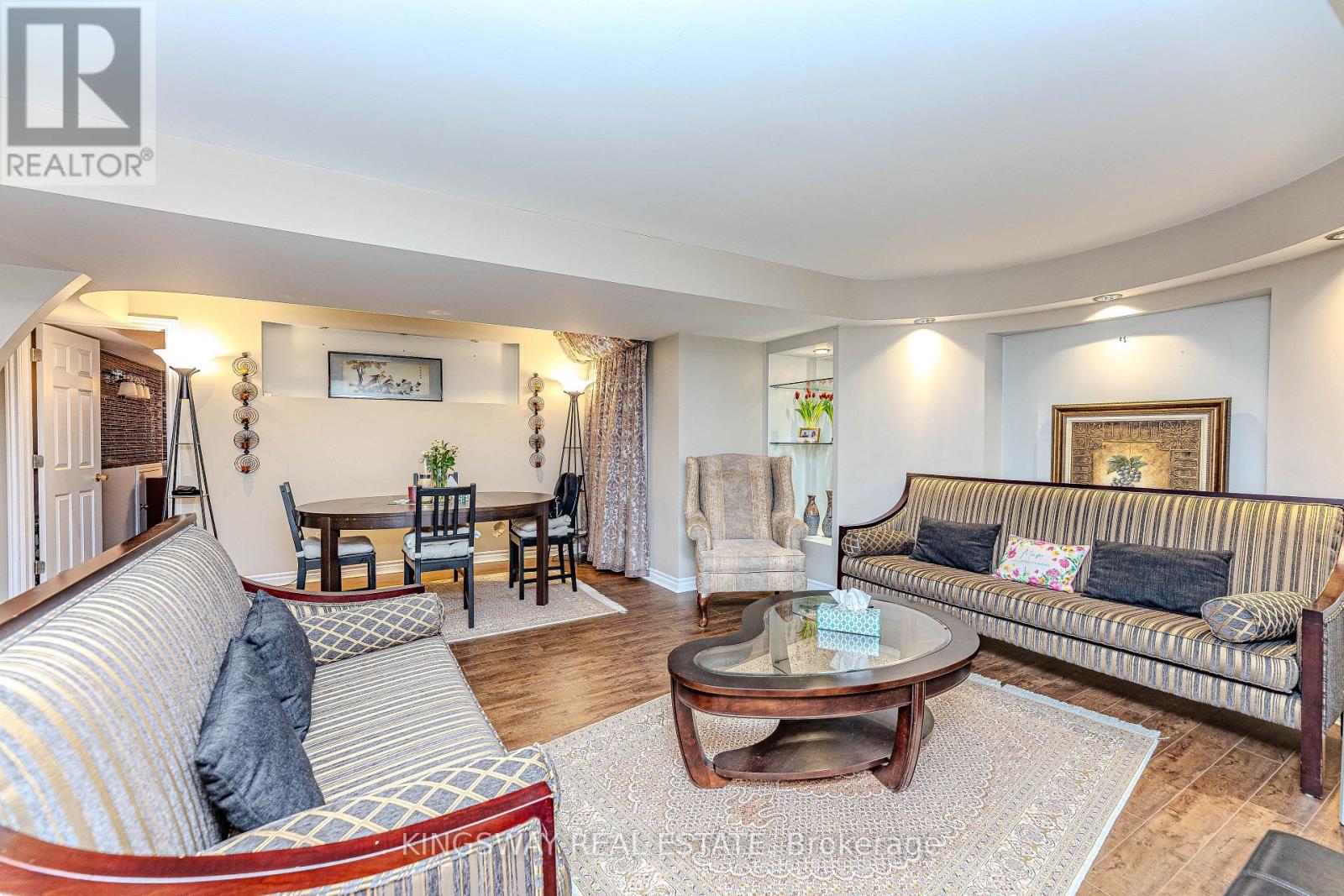 651 Via Romano Boulevard, Vaughan, Ontario  L6A 0G1 - Photo 35 - N12958824