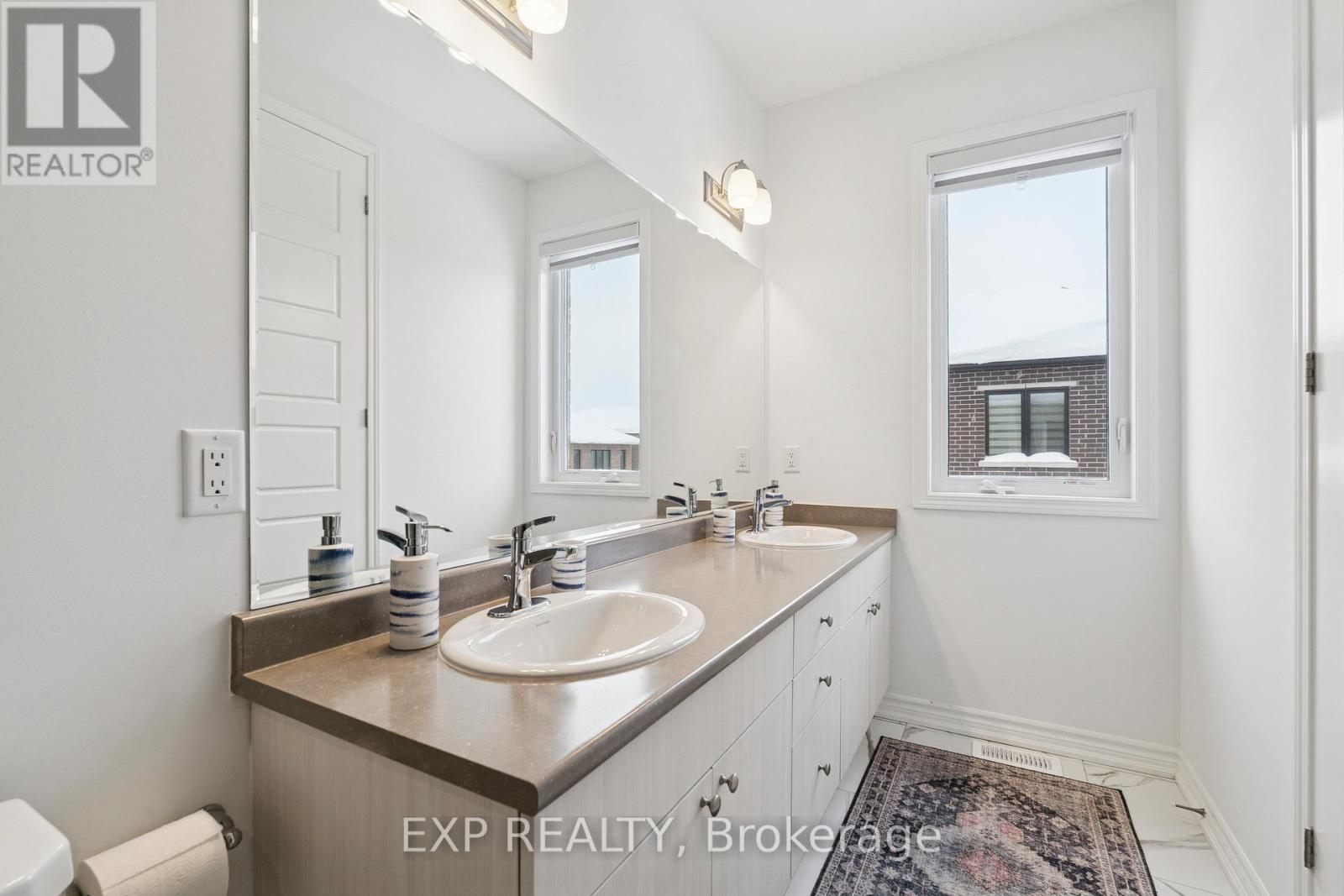 99 Mcbride Trail, Barrie, Ontario  L9J 0Y6 - Photo 12 - S12958820