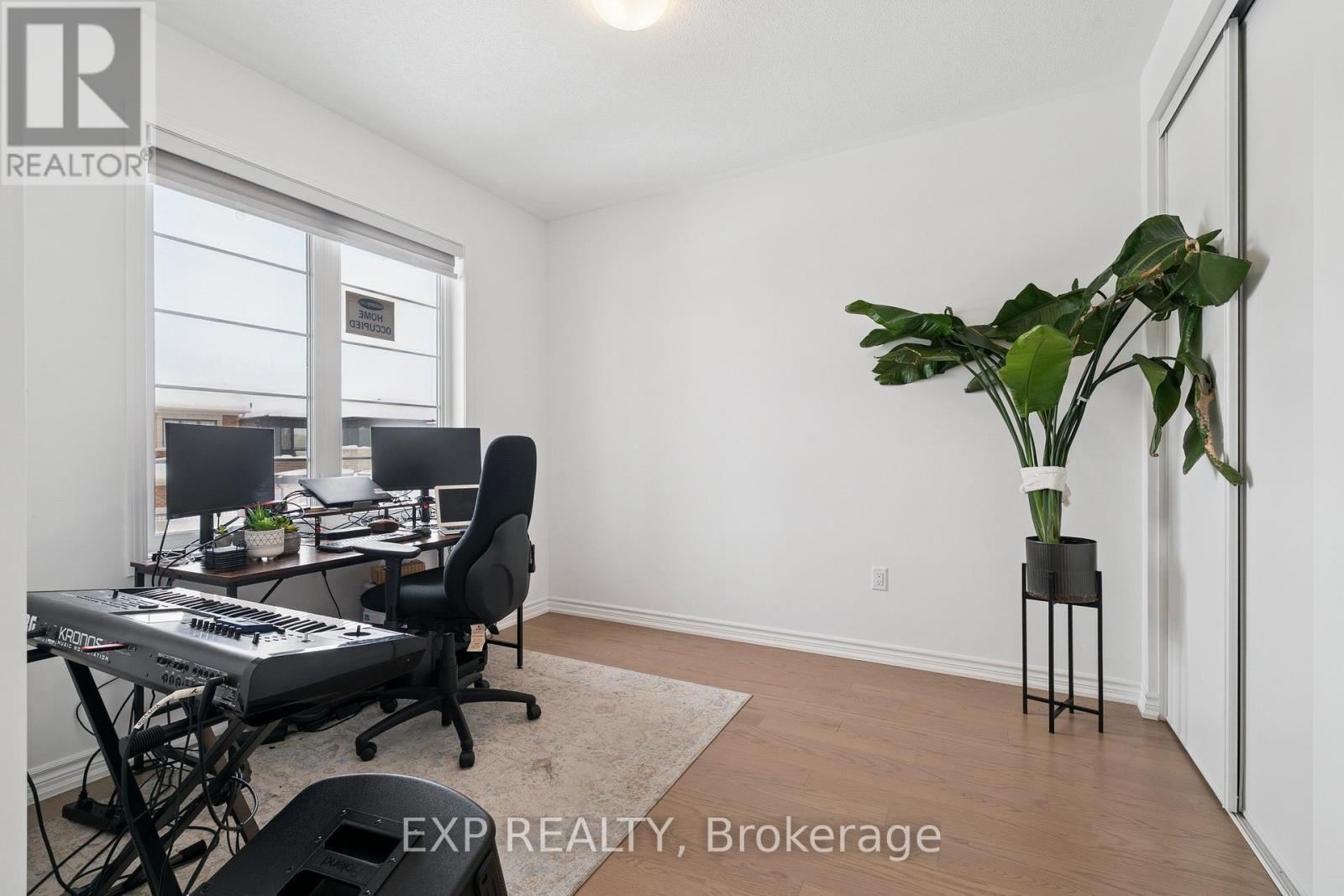 99 Mcbride Trail, Barrie, Ontario  L9J 0Y6 - Photo 19 - S12958820