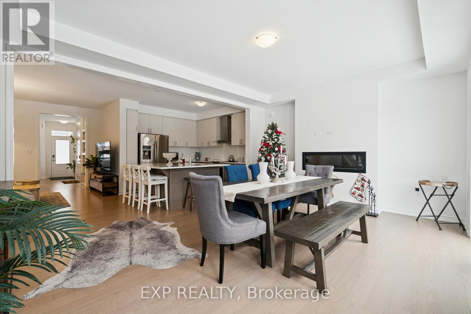 99 Mcbride Trail, Barrie, Ontario  L9J 0Y6 - Photo 2 - S12958820