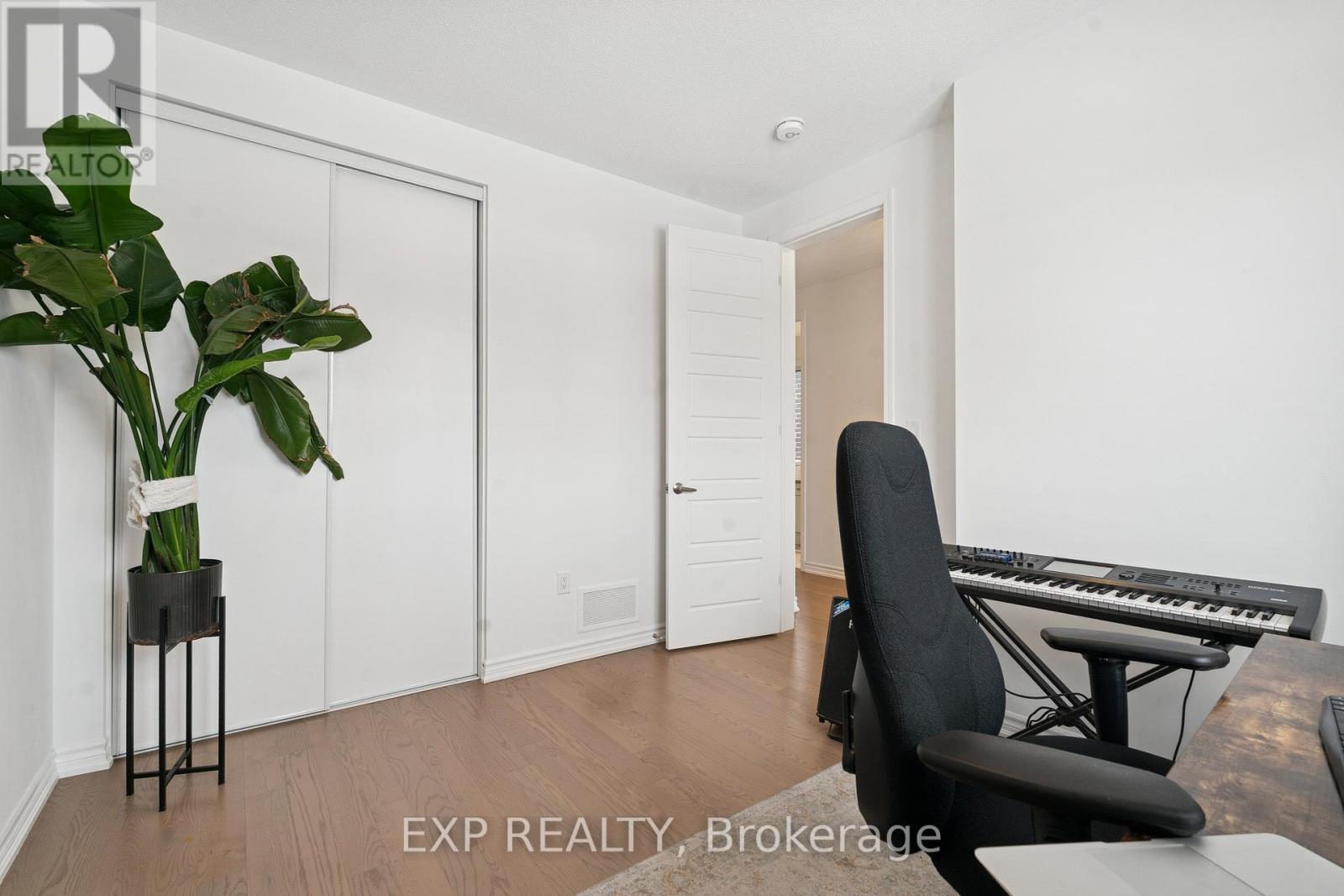 99 Mcbride Trail, Barrie, Ontario  L9J 0Y6 - Photo 20 - S12958820