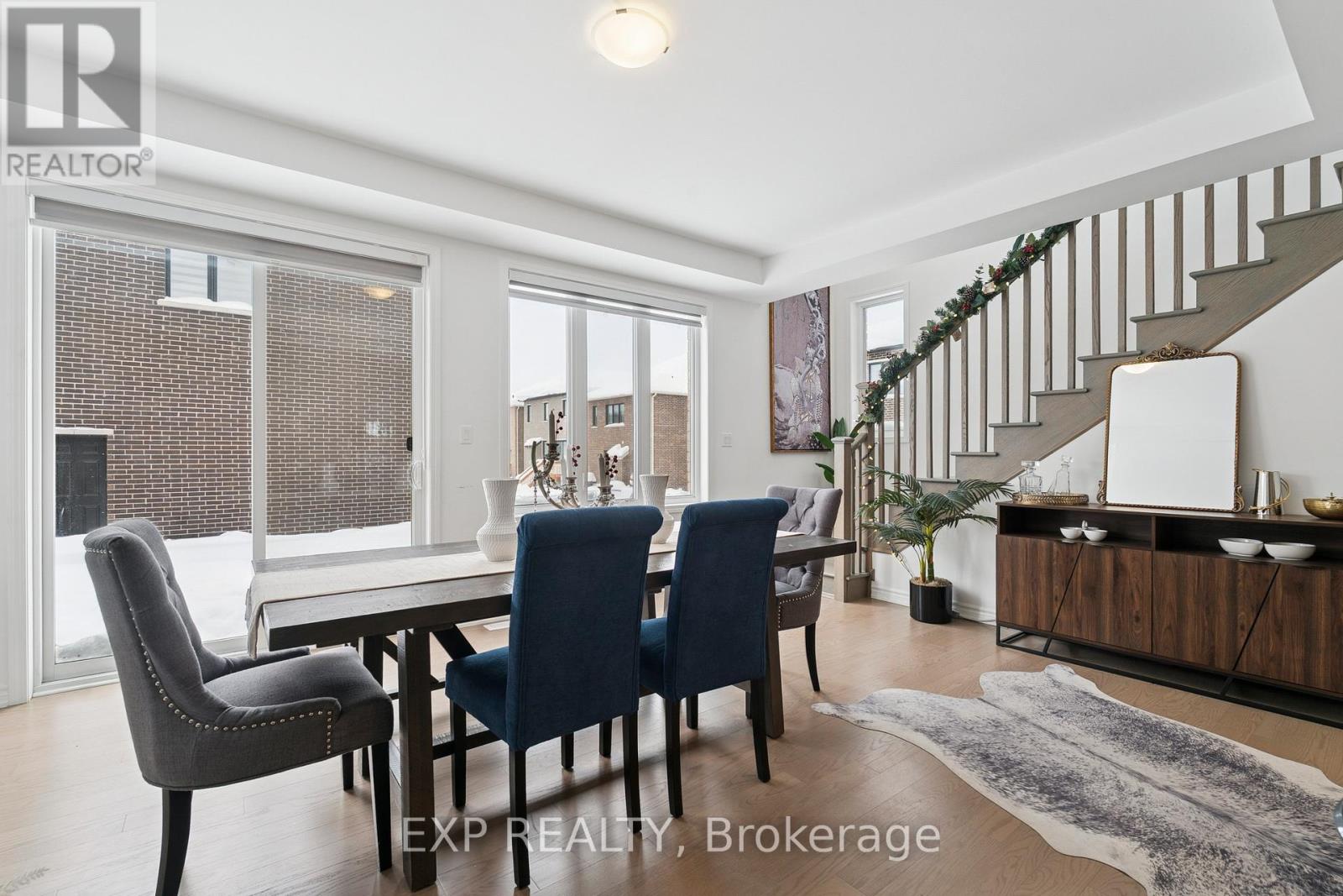 99 Mcbride Trail, Barrie, Ontario  L9J 0Y6 - Photo 3 - S12958820