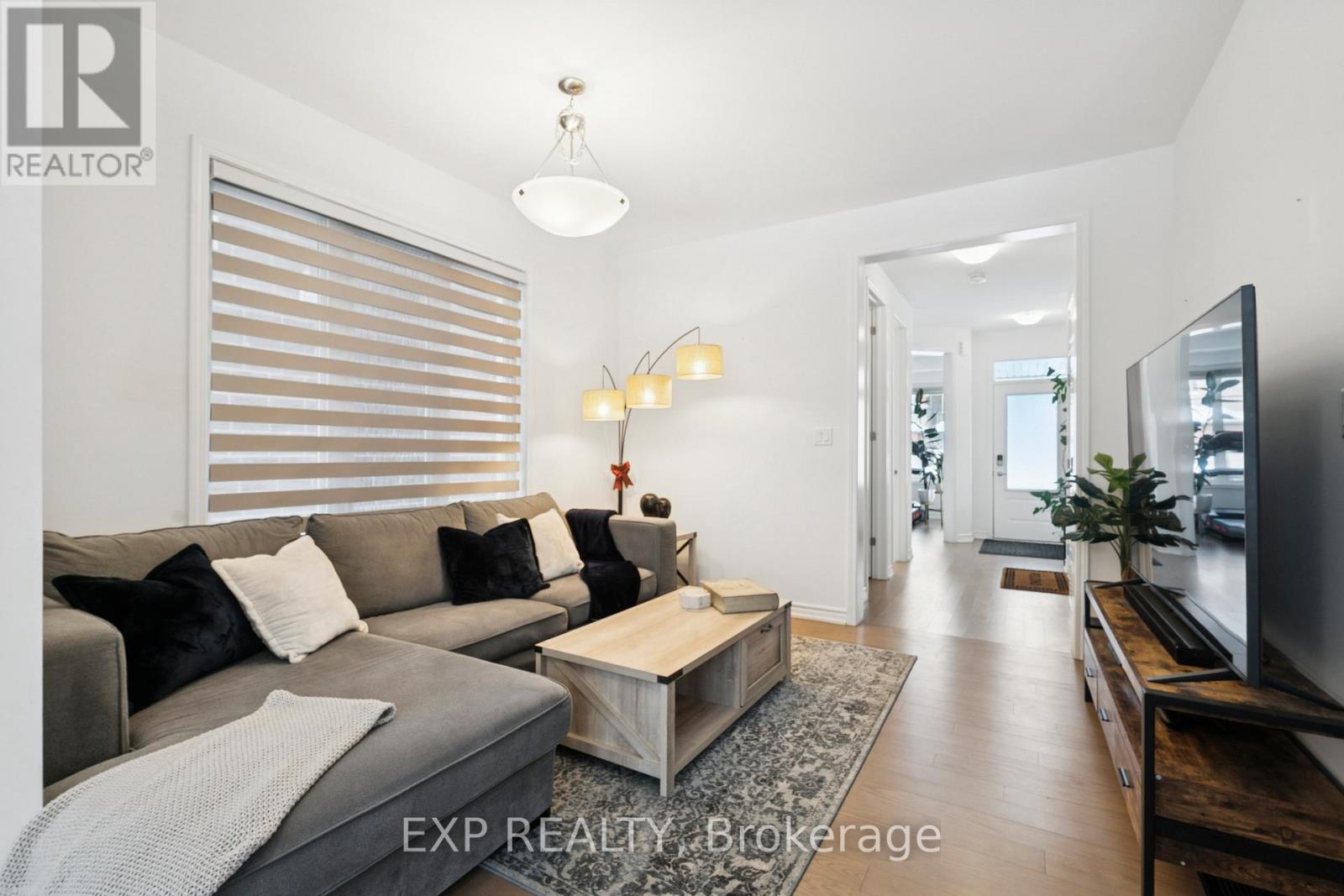 99 Mcbride Trail, Barrie, Ontario  L9J 0Y6 - Photo 5 - S12958820