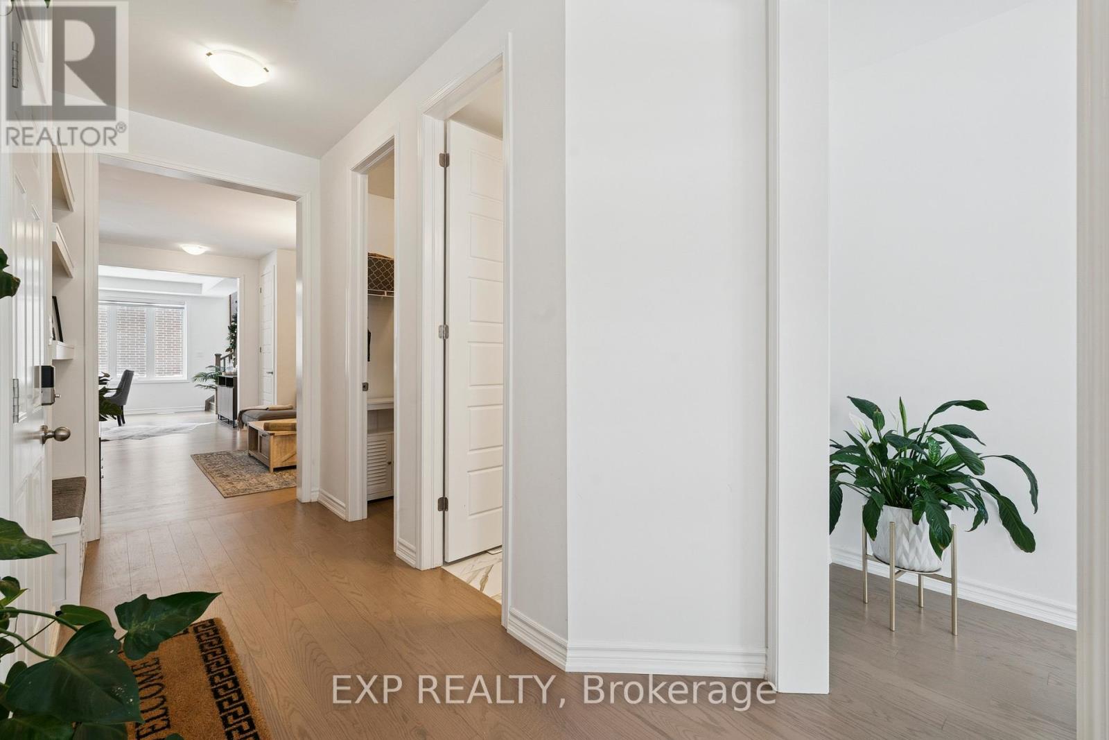 99 Mcbride Trail, Barrie, Ontario  L9J 0Y6 - Photo 8 - S12958820