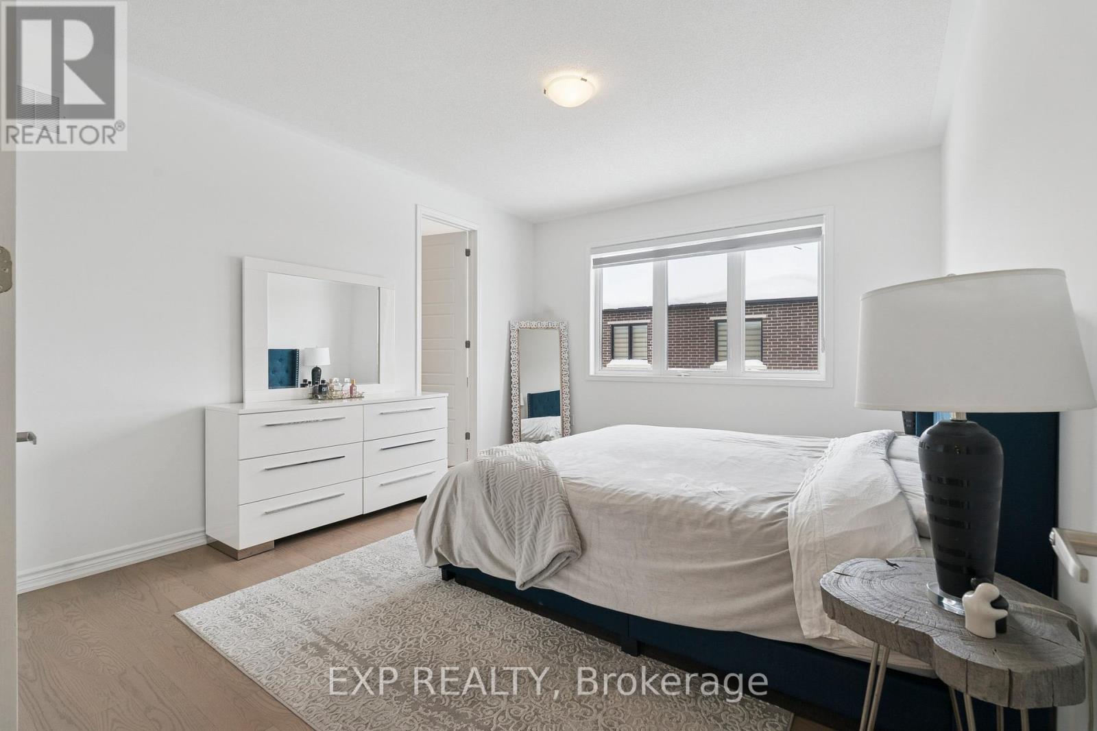 99 Mcbride Trail, Barrie, Ontario  L9J 0Y6 - Photo 9 - S12958820