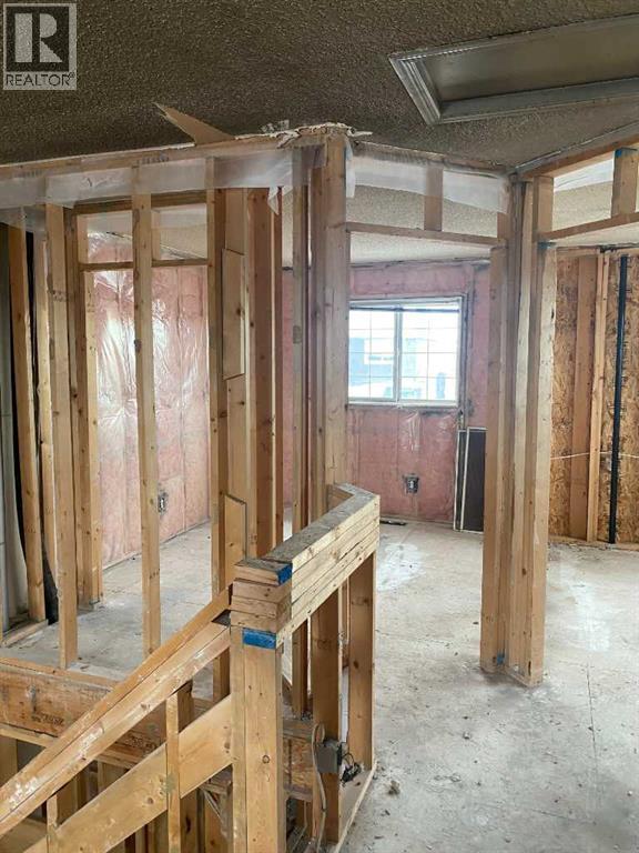 78 Saddlecrest Place NE, Calgary, Alberta  T3J 5G2 - Photo 9 - A2297966