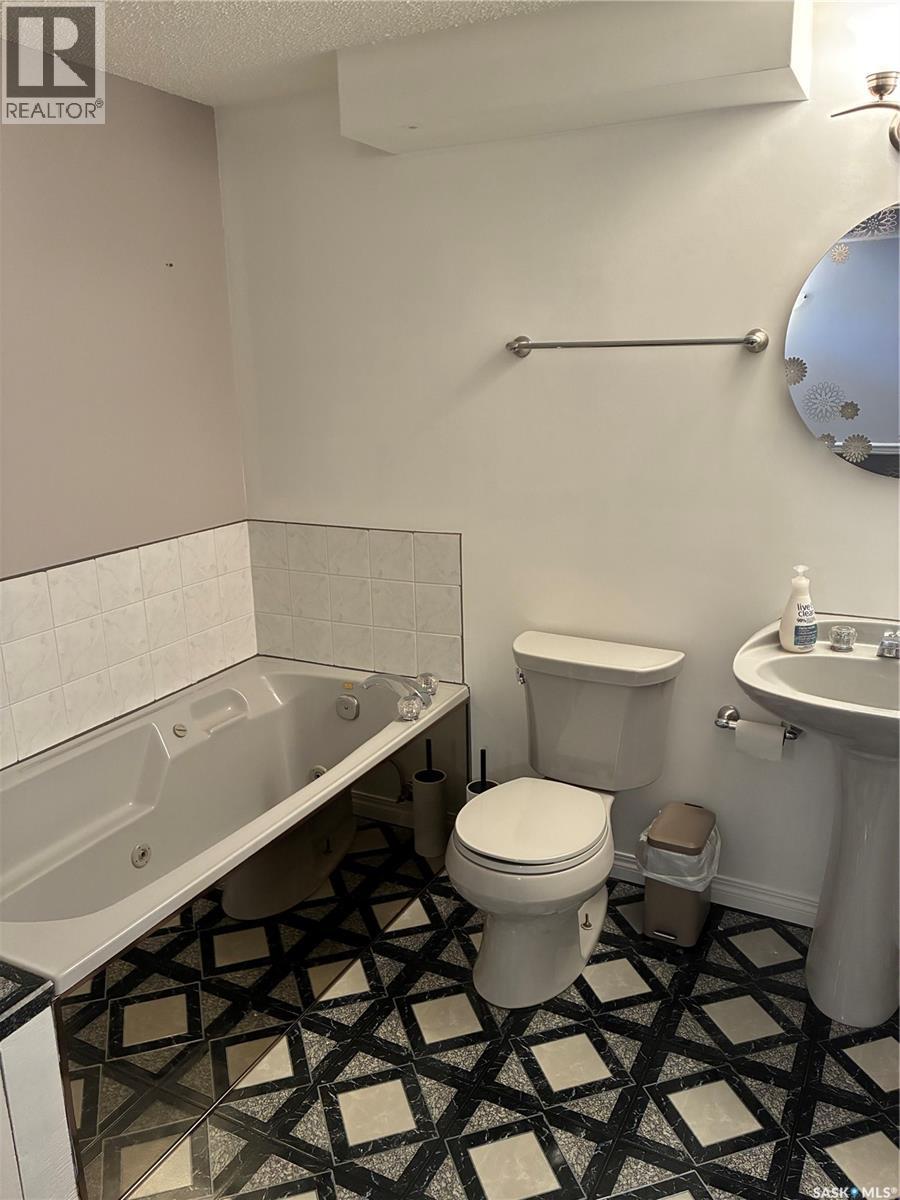 255 Wrigley Crescent, Saskatoon, Saskatchewan  S7M 4Y3 - Photo 37 - SK032124