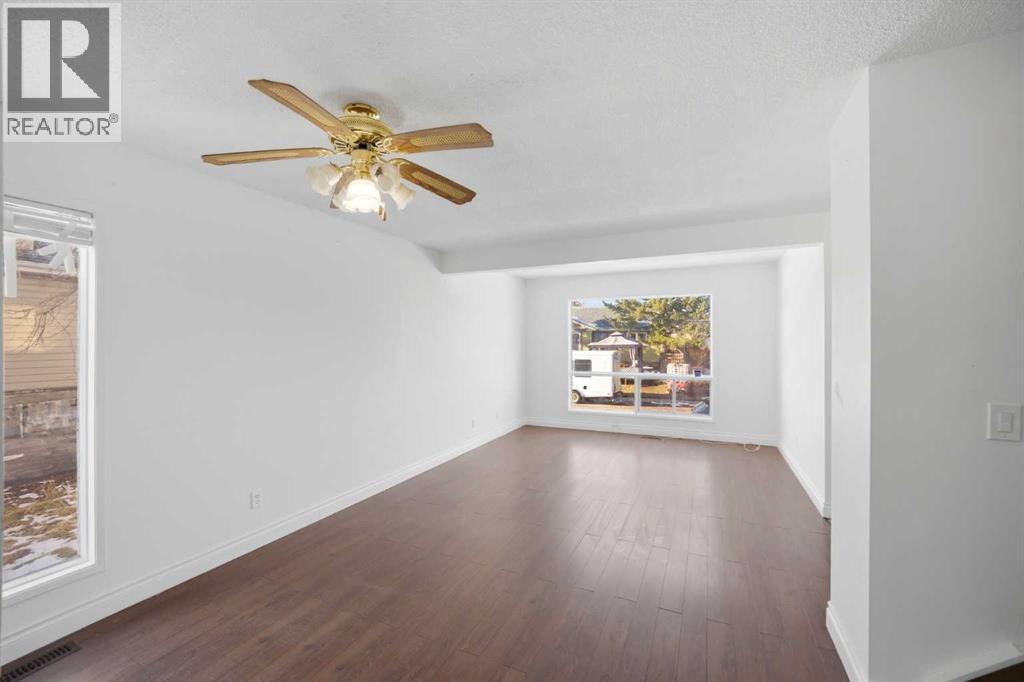 19 Appletree Close SE, Calgary, Alberta  T2A 7J1 - Photo 13 - A2299190