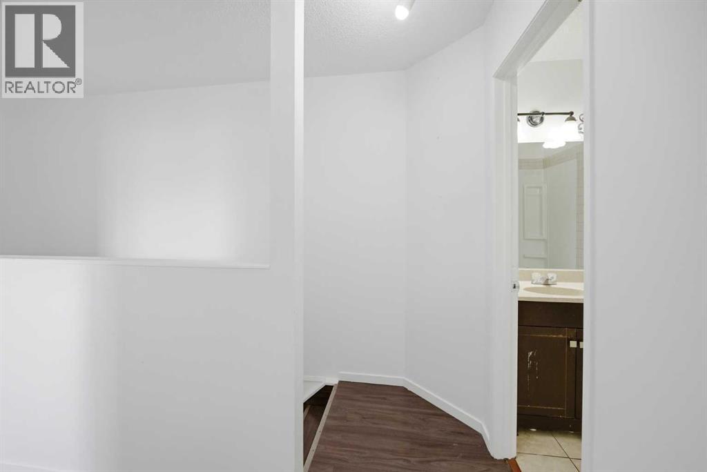 19 Appletree Close SE, Calgary, Alberta  T2A 7J1 - Photo 21 - A2299190