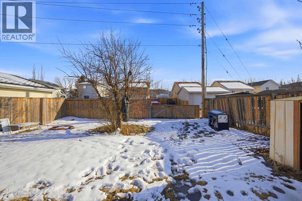 19 Appletree Close SE, Calgary, Alberta  T2A 7J1 - Photo 8 - A2299190