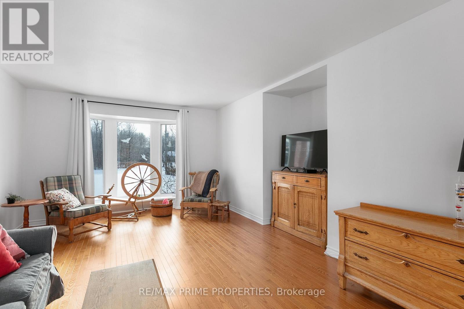 13475 Crump Road, North Dundas, Ontario  K0C 1H0 - Photo 10 - X12916240