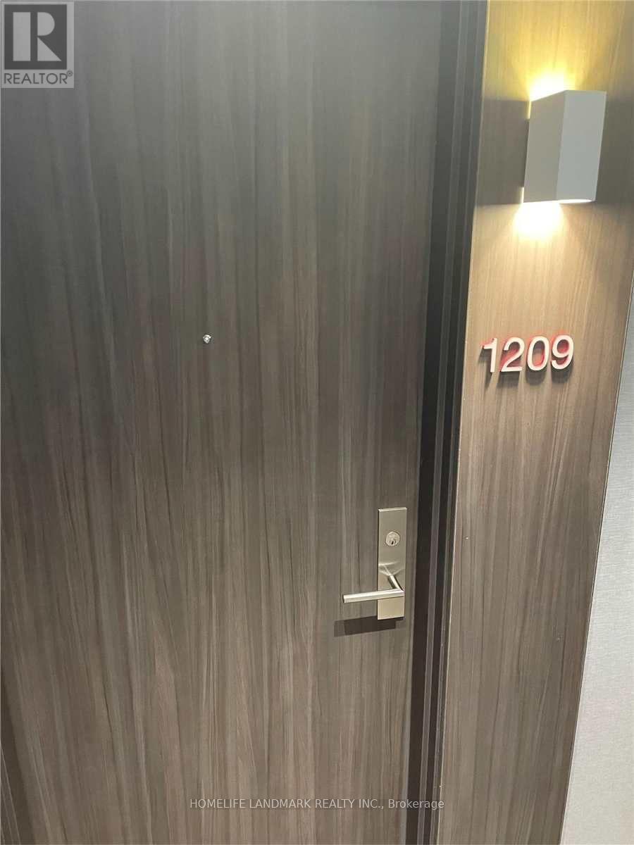 1209 - 185 Roehampton Avenue, Toronto, Ontario  M4P 0C6 - Photo 2 - C12958230