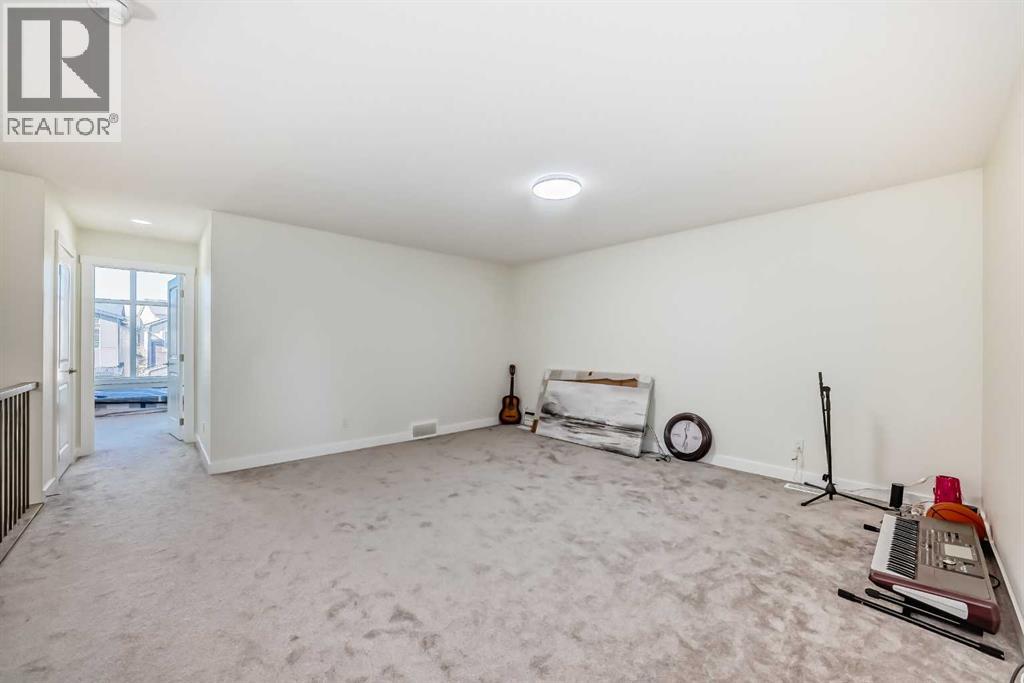 138 Silver Spruce Grove Sw, Calgary, Alberta  T2X 5M2 - Photo 41 - A2297424