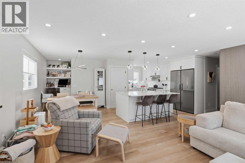 7107 54 Avenue Nw, Calgary, Alberta  T3B 3P5 - Photo 6 - A2298706