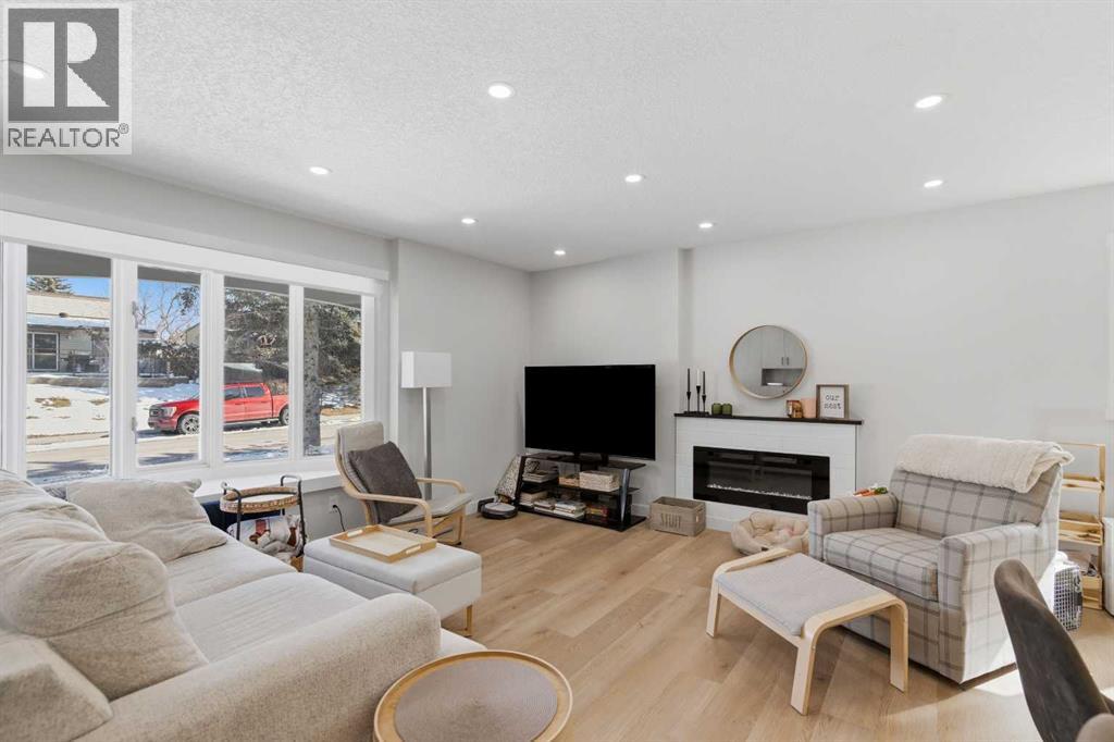 7107 54 Avenue Nw, Calgary, Alberta  T3B 3P5 - Photo 4 - A2298706